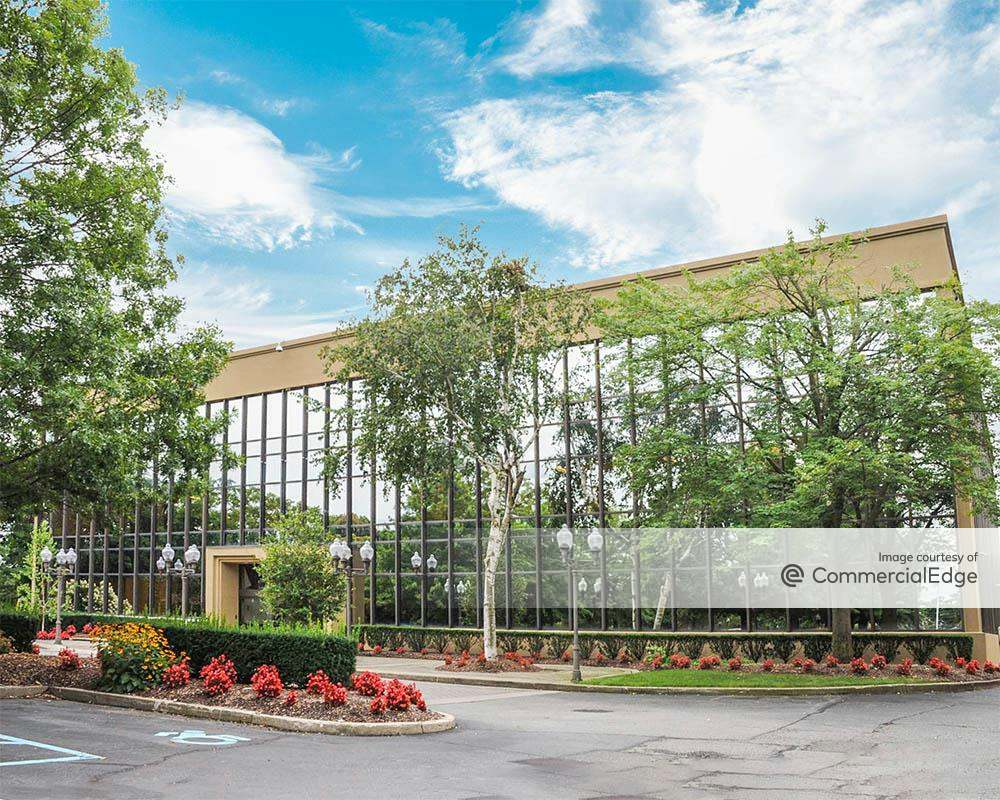 185 Central Avenue, Bethpage, NY Office Space